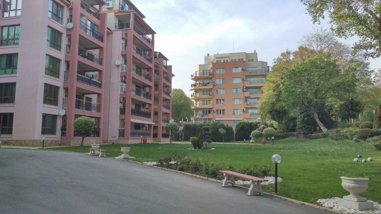 Luxury Sunrise Complex Apartment Golden Sands Luaran gambar